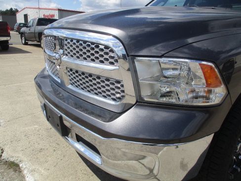 Used 2016 RAM 1500 Classic SLT AWD/4WD image 11