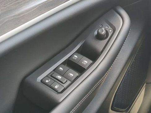 New 2026 Jeep Grand Cherokee L 4WD image 31