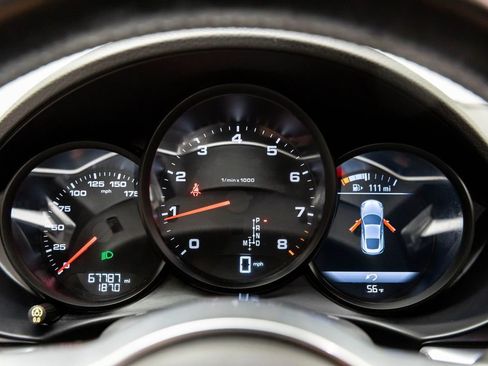 Used 2018 Porsche 718 Cayman image 23