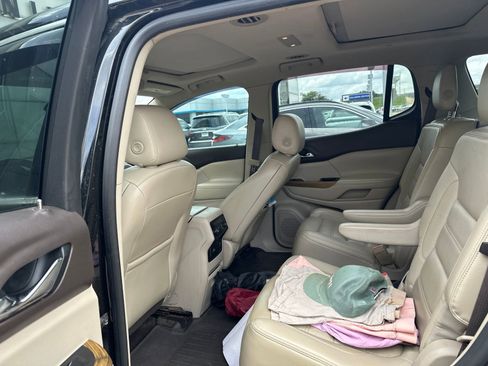 Used 2017 GMC Acadia Denali FWD image 14