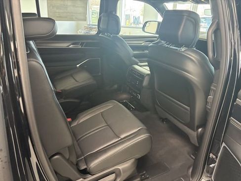 New 2026 Jeep Grand Wagoneer L Limited AWD/4WD image 30