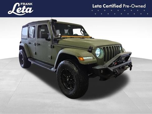 Used 2023 Jeep Wrangler Unlimited Sahara AWD/4WD image 9
