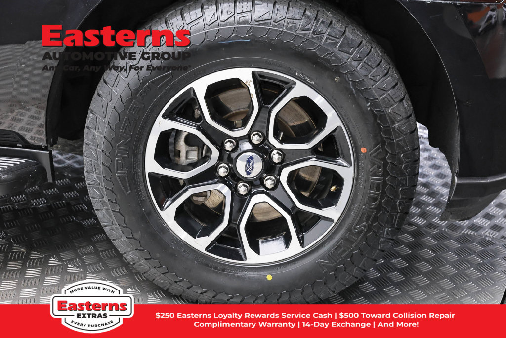 Used 2024 Ford Expedition XLT RWD image 32