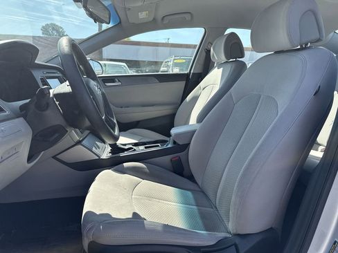 Used 2016 Hyundai Sonata SE image 11
