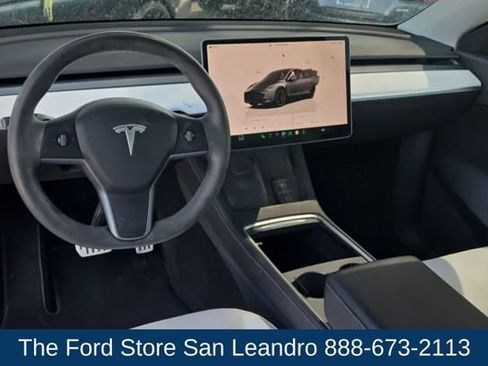 Used 2022 Tesla Model Y Performance AWD/4WD image 15
