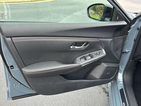 New 2025 Nissan Sentra SR w/ SR Premium Package image 14