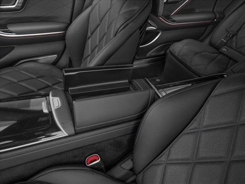 New 2026 Mercedes-Benz Maybach S 680 4MATIC image 10