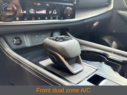 Used 2026 Nissan Rogue Platinum w/ Platinum Premium Package AWD/4WD image 23