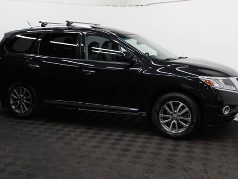 Used 2015 Nissan Pathfinder SL w/ SL Premium Package image 3