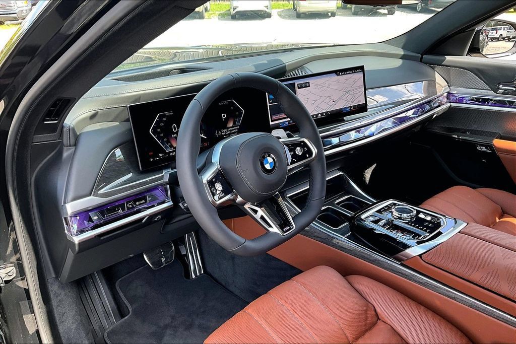 Used 2026 BMW 760i xDrive w/ Executive Package AWD/4WD image 14