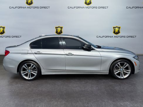 Used 2017 BMW 330i Sedan RWD image 6
