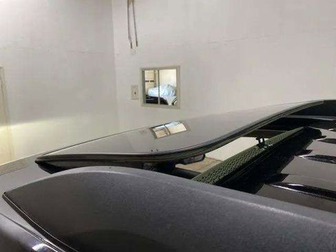 Used 2018 GMC Acadia Denali w/ Technology Package FWD image 39