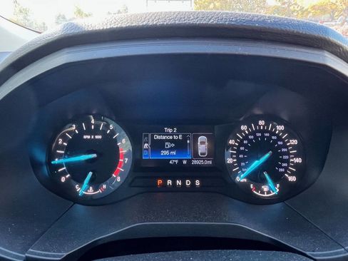 Used 2018 Ford Edge SE image 13