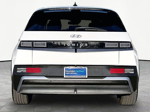Certified 2025 Hyundai Ioniq 5 SE image 4