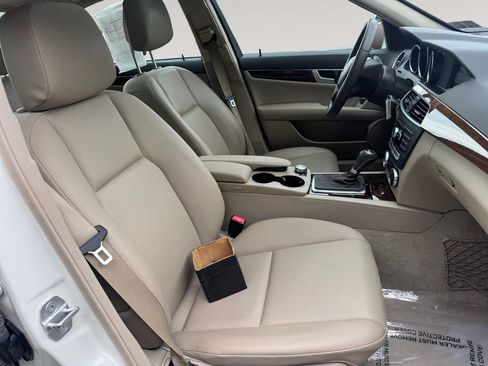 Used 2012 Mercedes-Benz C 300 4MATIC Sedan image 15
