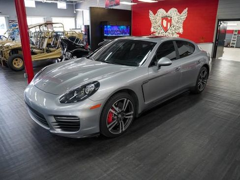 Used 2016 Porsche Panamera GTS AWD/4WD image 2