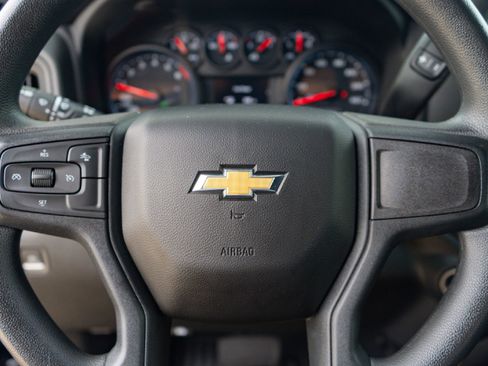 Used 2022 Chevrolet Silverado 1500 Custom image 10