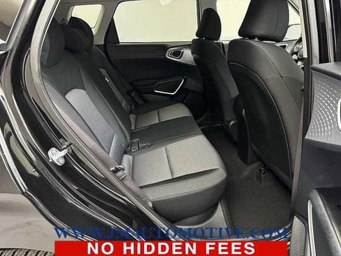 Used 2025 Kia Soul LX image 17