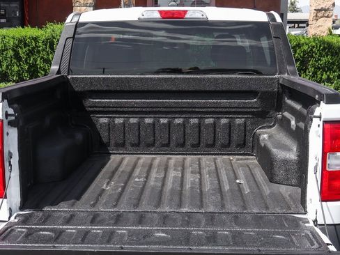 Used 2023 Ford Maverick XL image 8