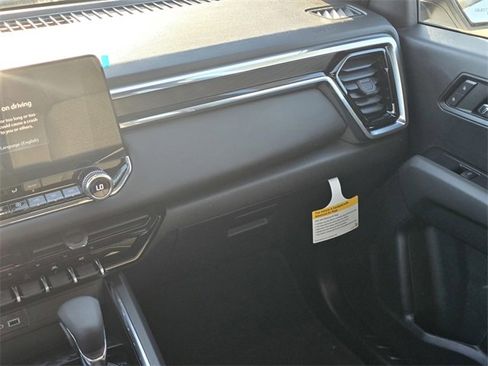 New 2026 GMC Canyon Elevation w/ Convenience Package image 16