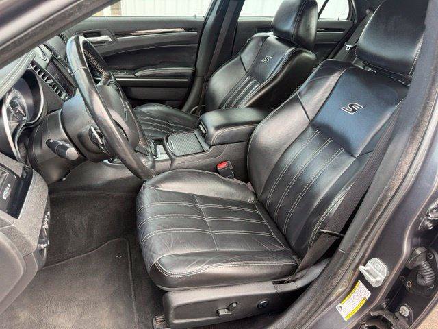 Used 2021 Chrysler 300 S RWD image 6
