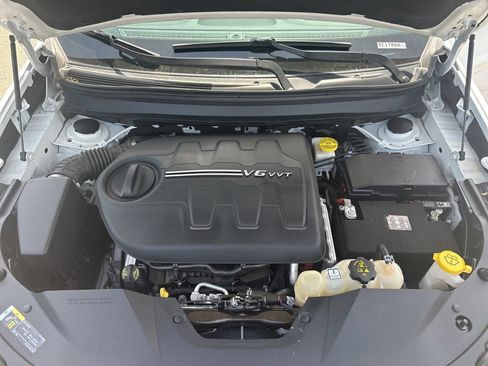 Used 2022 Jeep Cherokee Limited AWD/4WD image 28