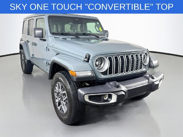 Used 2026 Jeep Wrangler Unlimited Sahara AWD/4WD image 3