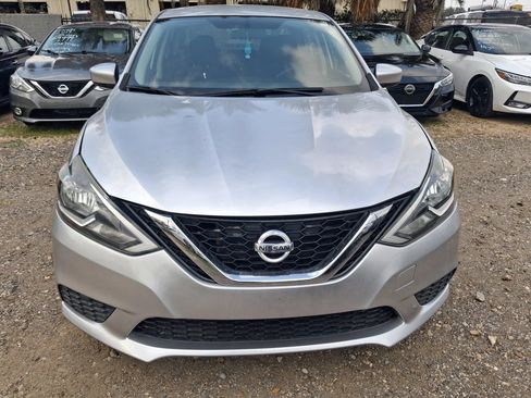Used 2017 Nissan Sentra SV FWD image 1