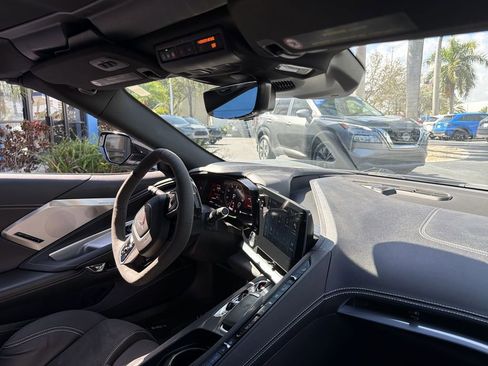 Used 2024 Chevrolet Corvette Stingray Preferred Cpe w/ 2LT image 17