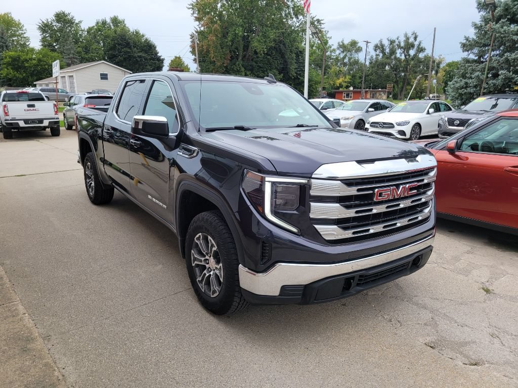 Used 2023 GMC Sierra 1500 SLE AWD/4WD image 3