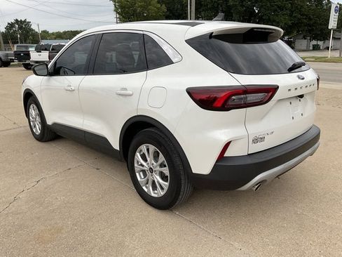 Used 2023 Ford Escape Active image 4