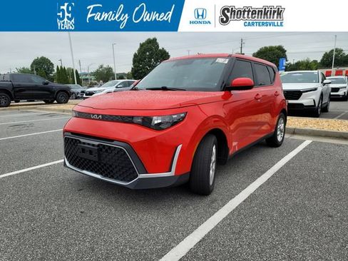 Used 2024 Kia Soul LX w/ Option Group 015 FWD image 1