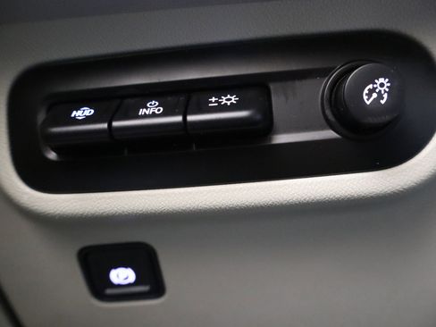 Used 2023 GMC Terrain Denali w/ Denali Premium Package image 34