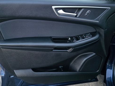Used 2017 Ford Edge SEL FWD image 10
