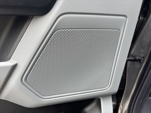 Used 2025 Ford F250 XL w/ XL Chrome Package image 18