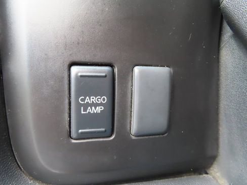 Used 2012 Nissan Titan SV w/ SV Value Truck Pkg image 25