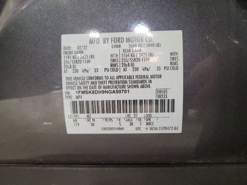 Used 2022 Ford Explorer XLT w/ Equipment Group 202A AWD/4WD image 33