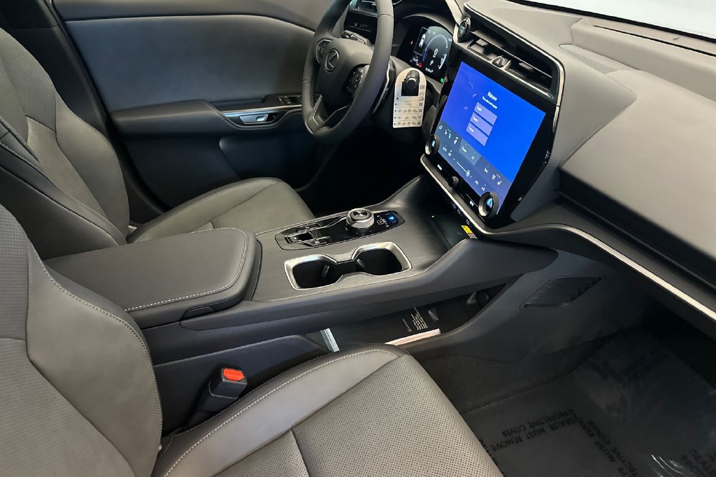 New 2026 Lexus RZ 350e 2WD w/ Accessory Package (Z2) image 16