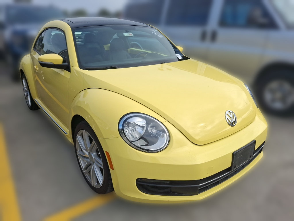 Used 2013 Volkswagen Beetle 2.5 FWD image 3