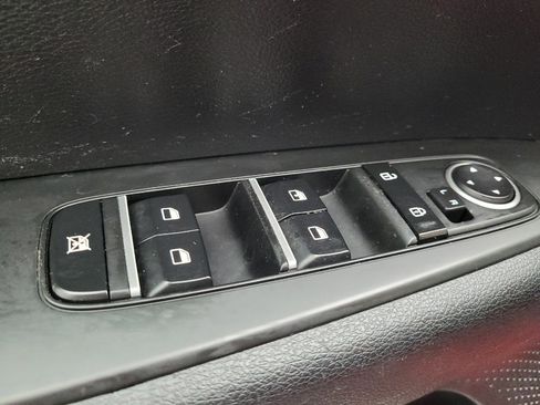 Used 2024 Kia Forte LXS w/ LXS Technology Package FWD image 27