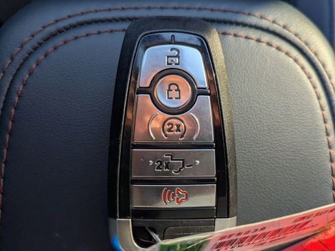 New 2025 Ford Expedition Platinum w/ Stealth Performance Package image 27