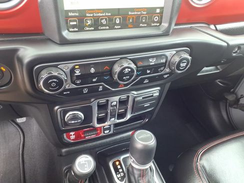 Used 2022 Jeep Gladiator Rubicon w/ LED Lighting Group AWD/4WD image 20