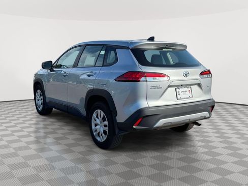 Used 2024 Toyota Corolla Cross L AWD/4WD image 5