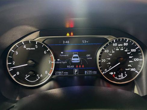 Certified 2023 Nissan Altima 2.5 SV w/ SV Premium Package FWD image 10