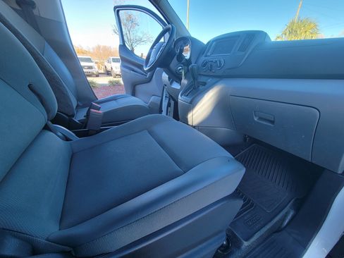Used 2020 Nissan NV200 SV image 41