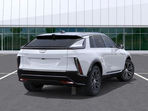 New 2027 Cadillac Lyriq Luxury RWD image 4