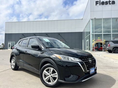 Certified 2024 Nissan Kicks S image 1