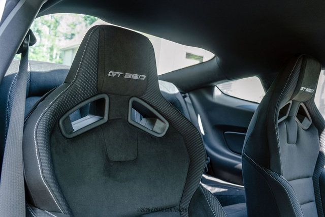 Used 2015 Ford Mustang Shelby GT350 RWD image 33