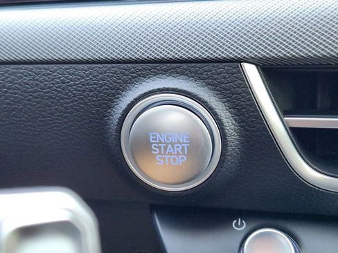 New 2025 Hyundai Sonata Limited image 15