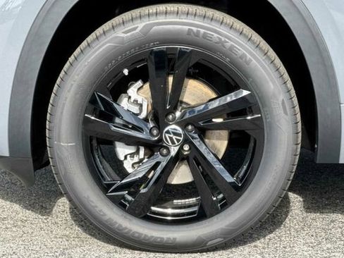 New 2026 Volkswagen Atlas Cross Sport SEL R-Line AWD/4WD image 26